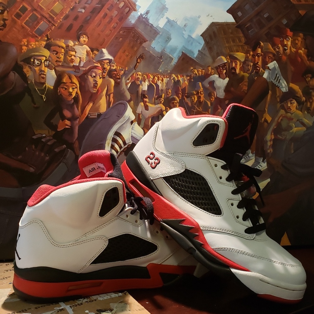 Sold....Jordan fire red 5